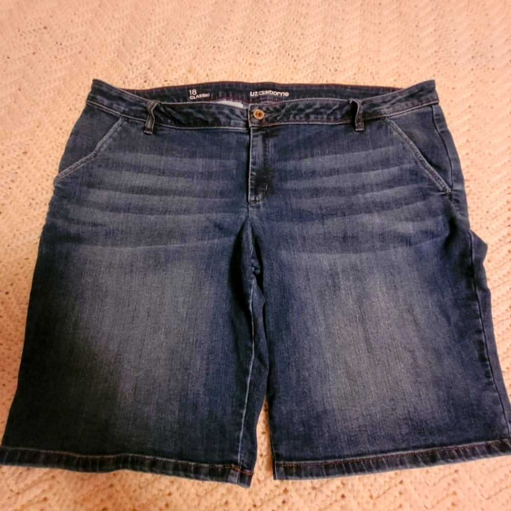 Liz Claiborne Classic Jean Shorts Size 18